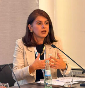 Priscila Ferraz, Deputy Executive Secretary of the Global Coalition, delivers closing remarks, highlighting the next steps towards transforming the shortlisted proposals into concrete solutions. Photo: The Global Coalition.